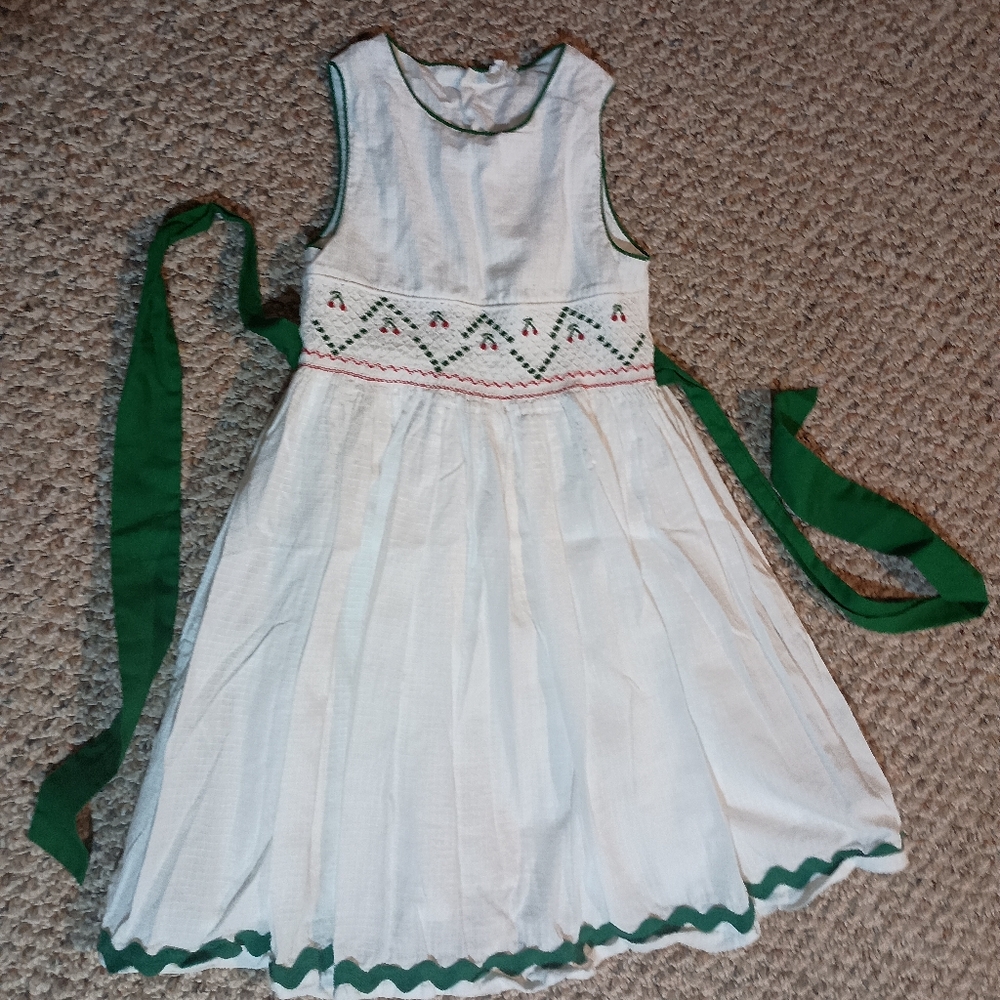 Kid dress, size 8, white and green